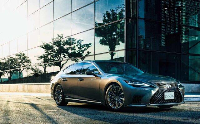 レクサスのフラッグシップモデル、LSがマイナーチェンジ｜LEXUS