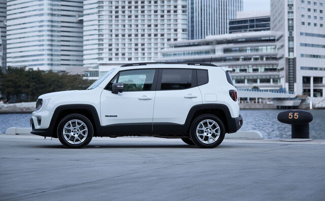 Test Drive: The Jeep Renegade 4xe, Jeep's Electrified Pioneer | Jeep®