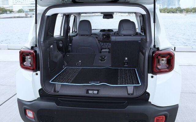 Test Drive: The Jeep Renegade 4xe, Jeep's Electrified Pioneer | Jeep®
