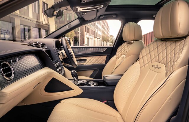ベントレー、ベンテイガのPHEVモデルを発表｜Bentley