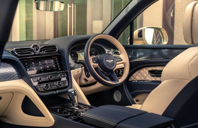 ベントレー、ベンテイガのPHEVモデルを発表｜Bentley