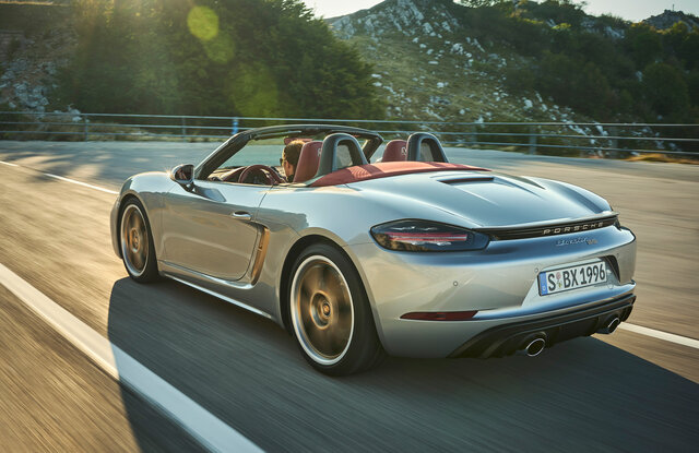 ポルシェ ボクスター誕生25周年を記念した、全世界1250台のみの限定車が登場｜Porsche