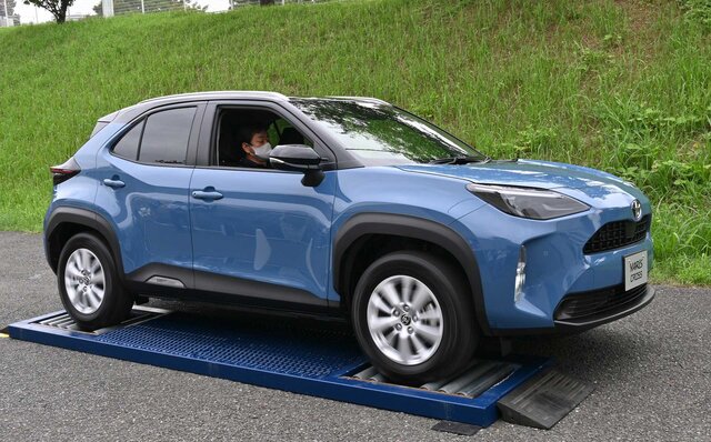 新型トヨタ ヤリスクロスのハイブリッドとガソリンに試乗｜TOYOTA