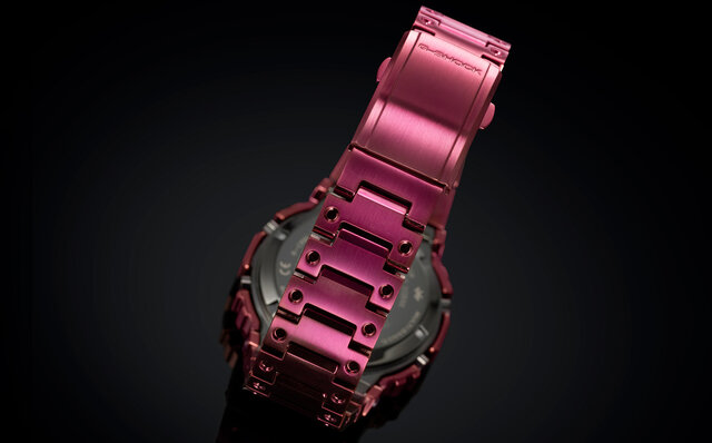 New "Red" Color for Full-Metal Square Model Inheriting the Original | G-SHOCK