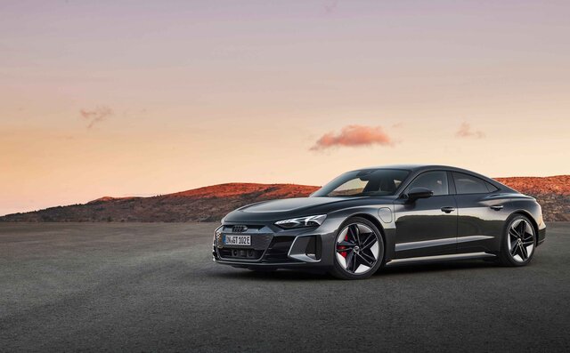 アウディが高性能な電動4ドアグランツーリスモの「e-tron GT」を発表｜Audi
