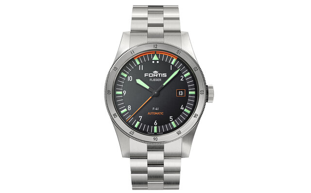 New "Flieger" Reimagines Pilot Watch Elements in a Modern Style | FORTIS