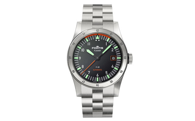 New "Flieger" Reimagines Pilot Watch Elements in a Modern Style | FORTIS