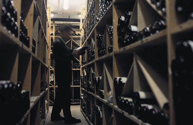 ひらまつレストランでしか飲めない希少なワインが手に入る、試飲販売会｜HIRAMATSU