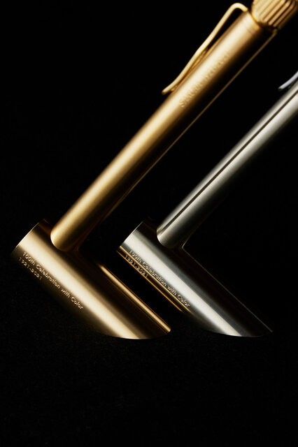 An Adult Ballpoint Pen Commemorating Sakura Craypas' 100th Anniversary | SAKURA