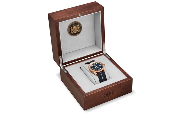 Oris Carl Brashear Calibre 401 Limited Edition | ORIS