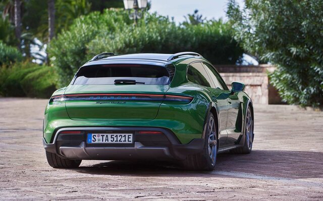 Porsche Unveils the Taycan Cross Turismo, its Electric Crossover Model | PORSCHE