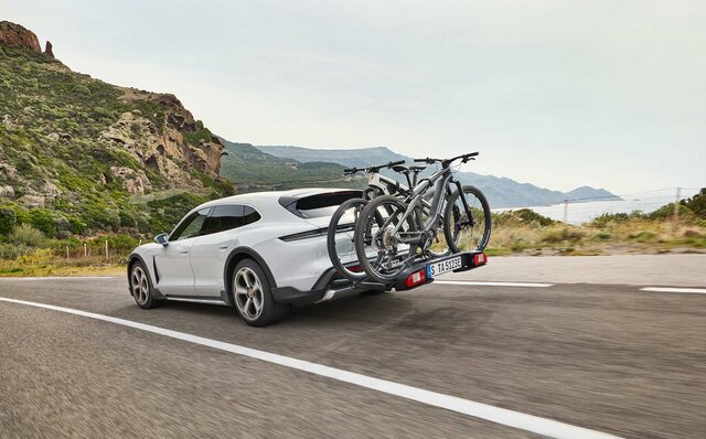 Porsche Unveils the Taycan Cross Turismo, its Electric Crossover Model | PORSCHE