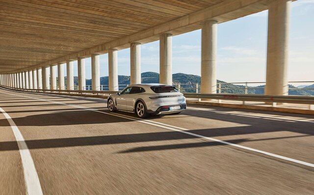Porsche Unveils the Taycan Cross Turismo, its Electric Crossover Model | PORSCHE