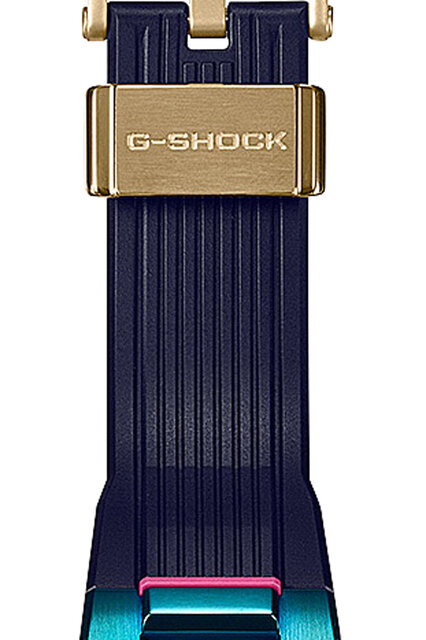 The "MT-G" with a blue phoenix motif and a mysteriously shimmering rainbow IP coating | G-SHOCK