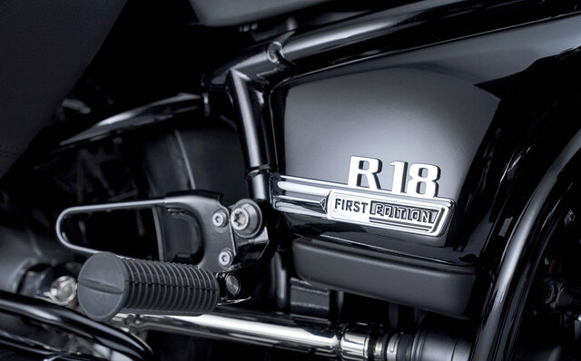 BMW's Second Cruiser Model, the R18 Classic, Arrives | BMW