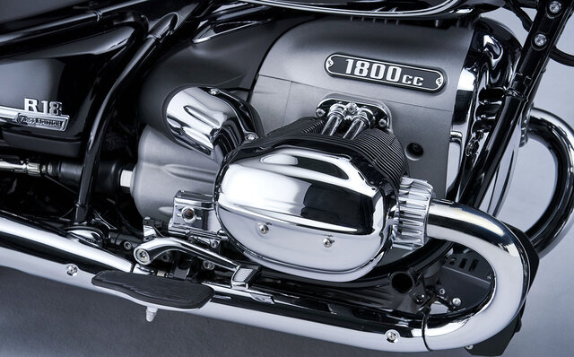 BMW's Second Cruiser Model, the R18 Classic, Arrives | BMW