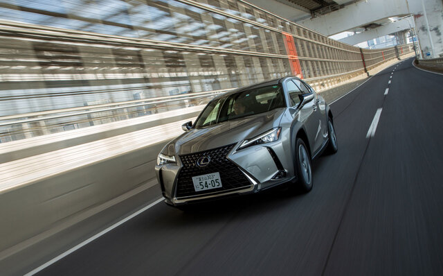 日本的ともいえるEVの現在形がよく分かる──レクサスUX300eに試乗｜LEXUS