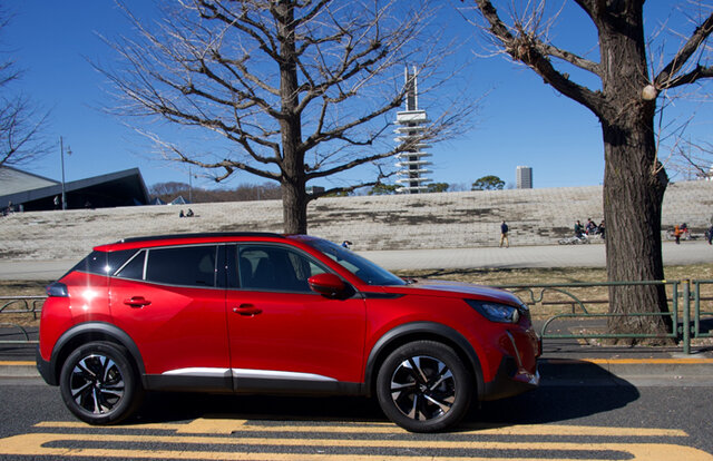 激戦区であるコンパクトSUV市場にプジョーが投入した「2008」に試乗｜PEUGEOT