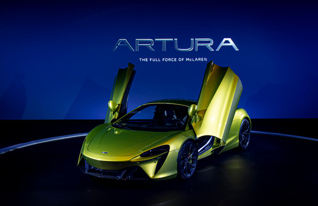 マクラーレン、新型ハイブリッドのアルトゥーラをジャパンプレミア｜McLaren