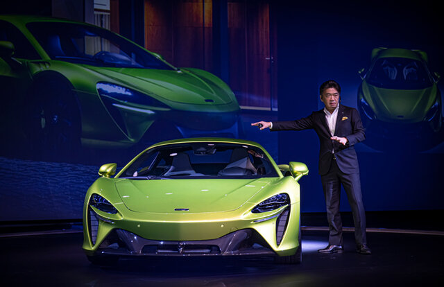 マクラーレン、新型ハイブリッドのアルトゥーラをジャパンプレミア｜McLaren