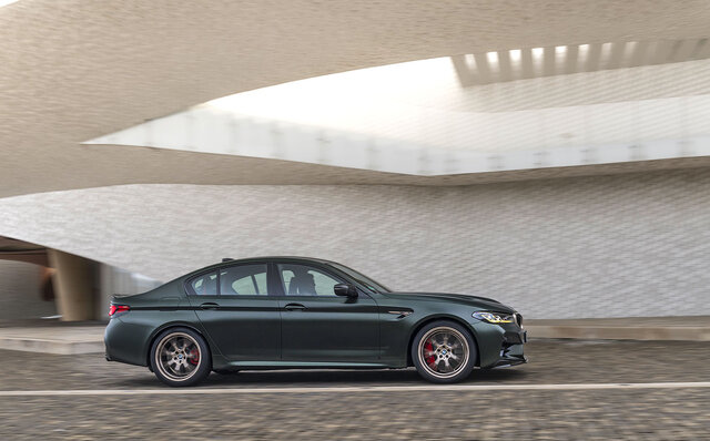 世界1100台限定のM5最強のコンペティションモデルM5 CSがデビュー｜BMW