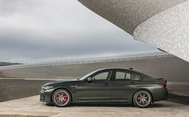 世界1100台限定のM5最強のコンペティションモデルM5 CSがデビュー｜BMW