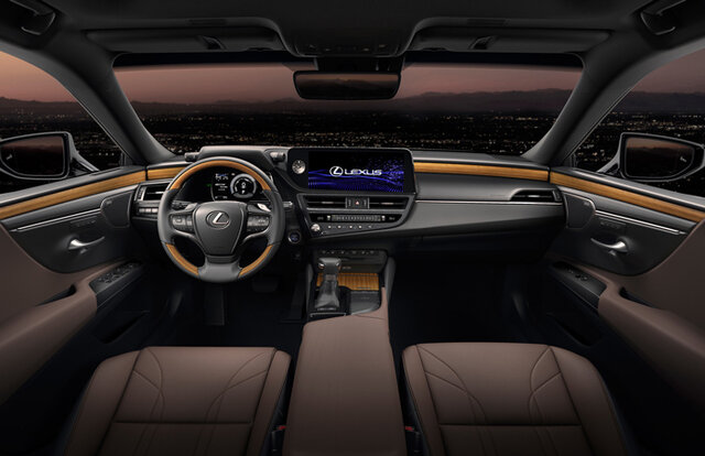 Pursuing Improvements in Quietness and Ride Comfort, the Brand's Origins—Lexus World Premieres the New "ES" | LEXUS