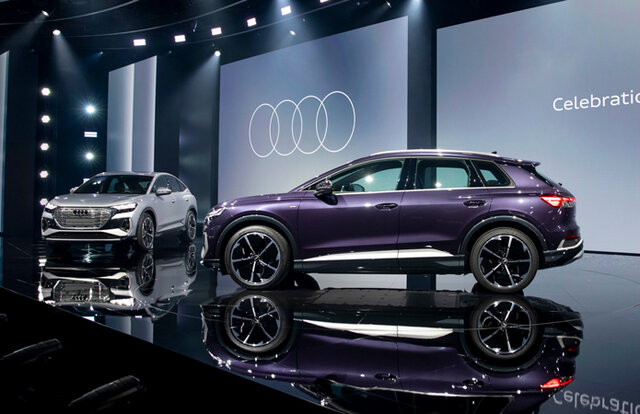 アウディのピュアEV第三弾となるコンパクトSUV 「Q4 e-tron」がオンラインワールドプレミア｜Audi