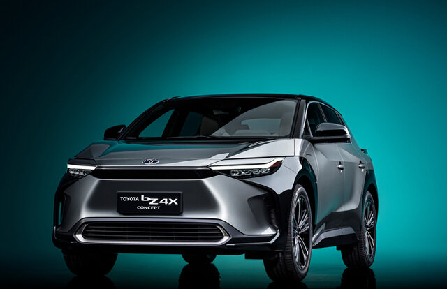 大きく若返りが図られた新型トヨタ カローラに試乗｜Toyota