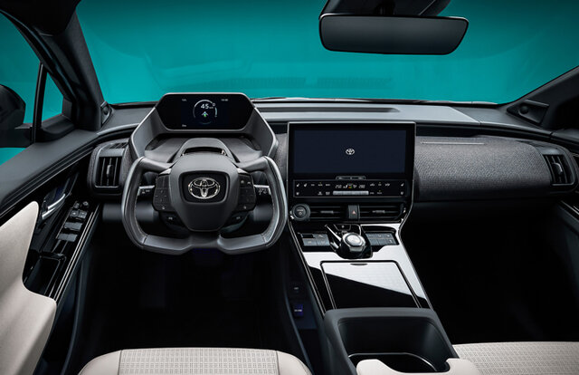 大きく若返りが図られた新型トヨタ カローラに試乗｜Toyota