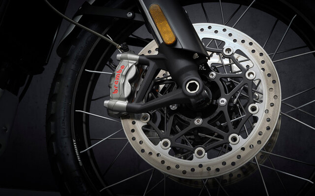トライアンフのクロスオーバーバイク「スクランブラー1200」に2021年モデルが登場｜Triumph