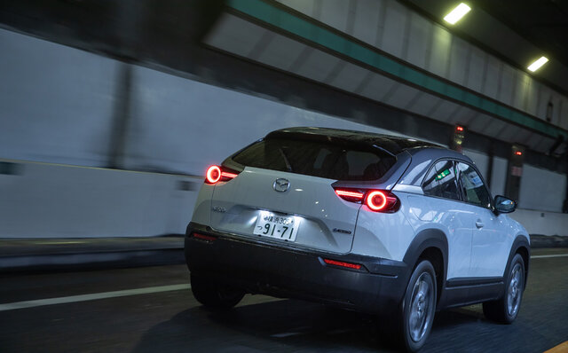 Pursuing the Same Driving Enjoyment as Always—Test Drive of the Mazda MX-30 EV Model | MAZDA