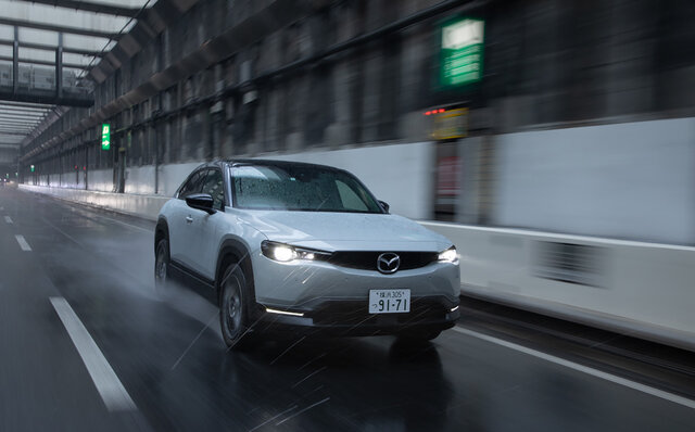 Pursuing the Same Driving Enjoyment as Always—Test Drive of the Mazda MX-30 EV Model | MAZDA