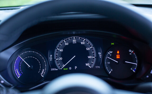 Pursuing the Same Driving Enjoyment as Always—Test Drive of the Mazda MX-30 EV Model | MAZDA