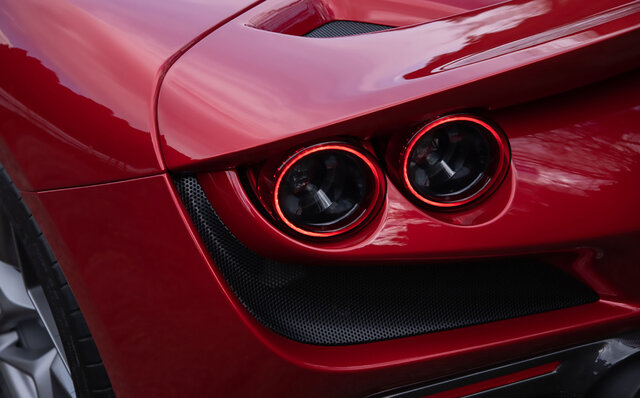For Those Who Know the Joy of Weekend Circuit Runs ── Test Drive of the Ferrari F8 Tributo | Ferrari
