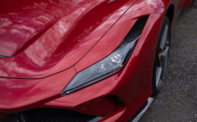 For Those Who Know the Joy of Weekend Circuit Runs ── Test Drive of the Ferrari F8 Tributo | Ferrari