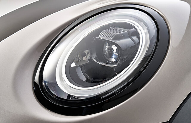 Updated Interior and Exterior: The Refreshed MINI Debuts | MINI