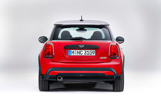 Updated Interior and Exterior: The Refreshed MINI Debuts | MINI