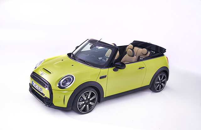 Updated Interior and Exterior: The Refreshed MINI Debuts | MINI