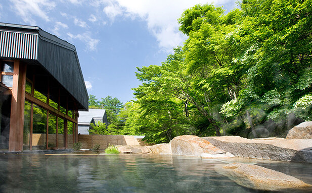 新緑の中でテレワークしながら、将来の軽井沢移住の構想を練る宿泊プラン｜TRAVEL