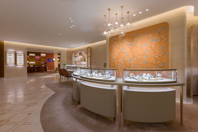 よりエレガンスに進化した「カルティエ 心斎橋ブティック」｜CARTIER