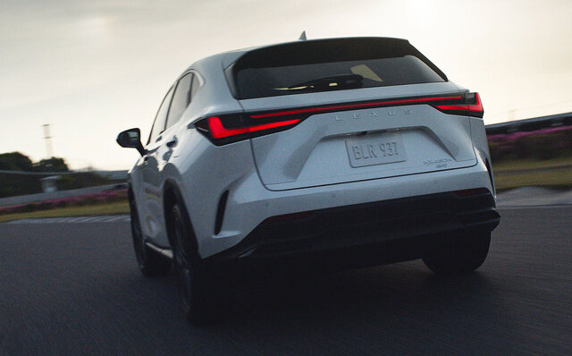 レクサス、新型NXをワールドプレミア｜LEXUS