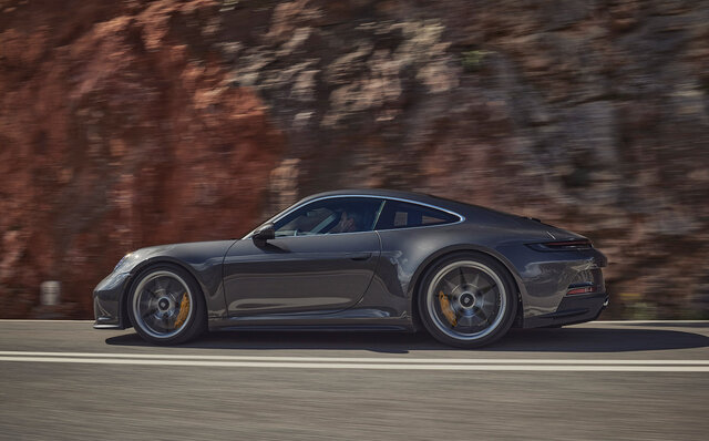 ポルシェ、“控えめな表現を好む高性能アスリート” 911 GT3ツーリングパッケージを導入｜Porsche