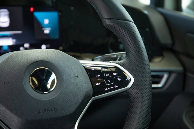 The sense of luxury has been greatly enhanced—Test drive of the new Volkswagen Golf | Volkswagen