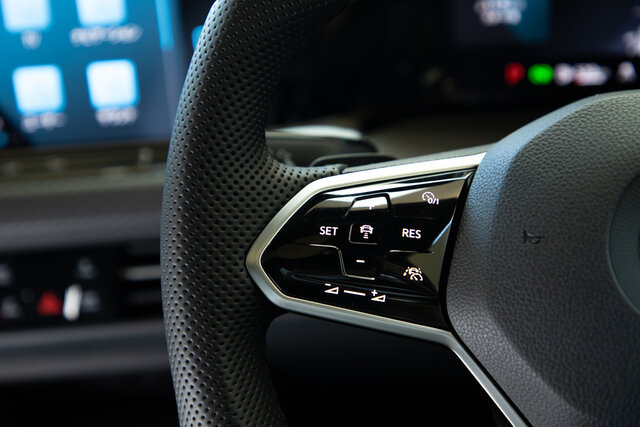 The sense of luxury has been greatly enhanced—Test drive of the new Volkswagen Golf | Volkswagen