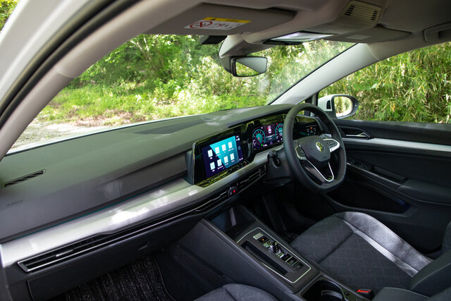 The sense of luxury has been greatly enhanced—Test drive of the new Volkswagen Golf | Volkswagen