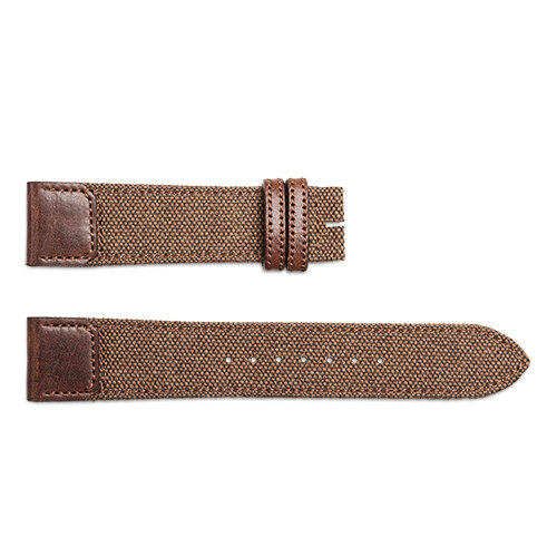 A new summer strap designed by Casa Fariano for the Reverso | JAEGER-LECOULTRE