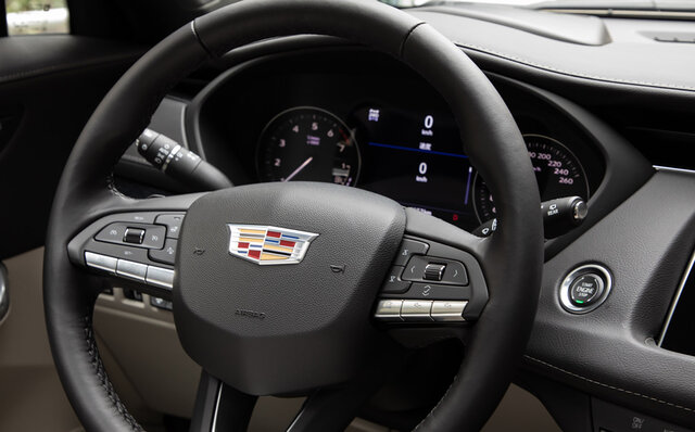 A Youthful and Fun SUV – Test Drive of the Cadillac XT4 | Cadillac