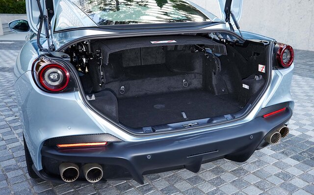 Fun even at 50 km/h – Test drive the Ferrari Portofino M | Ferrari