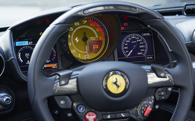 Fun even at 50 km/h – Test drive the Ferrari Portofino M | Ferrari